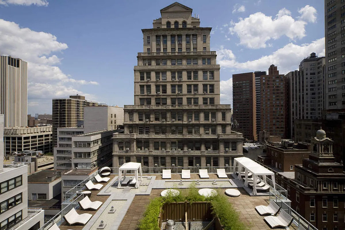 111 FULTON Street 318