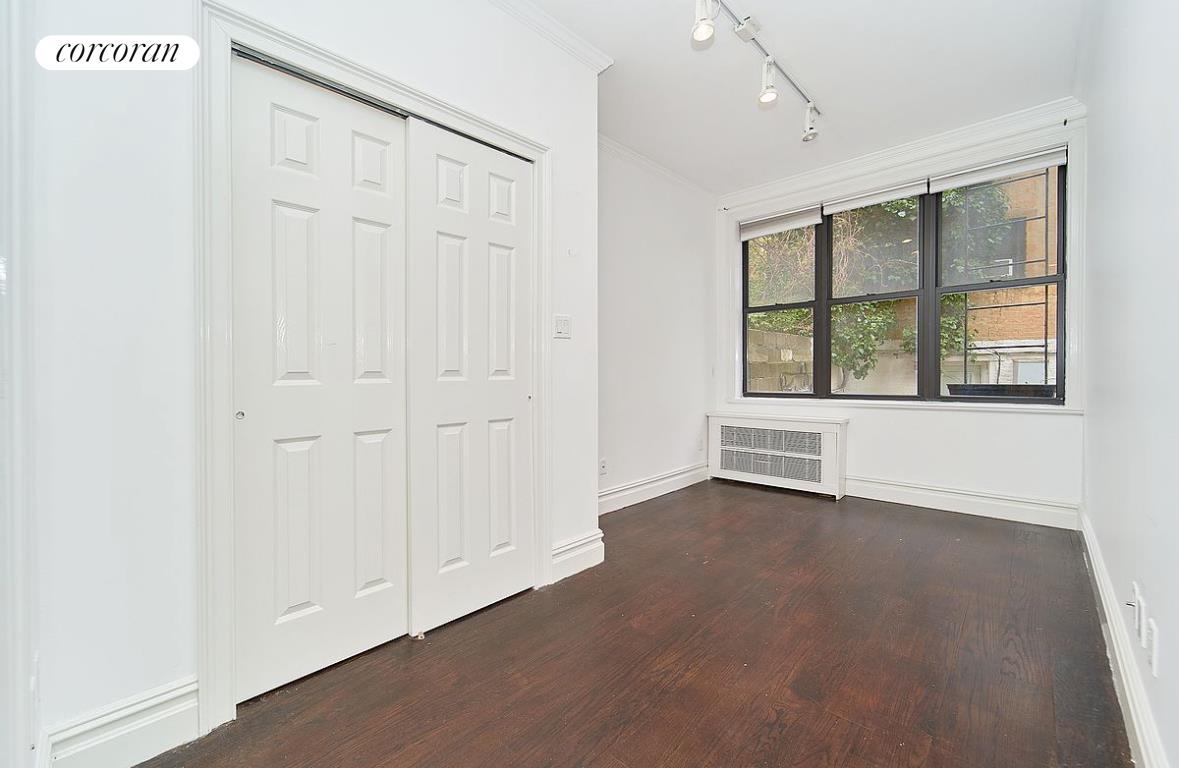 102 GREENWICH Avenue 9