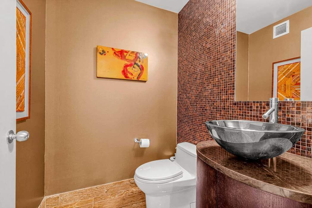 250 E 53rd Street 3101