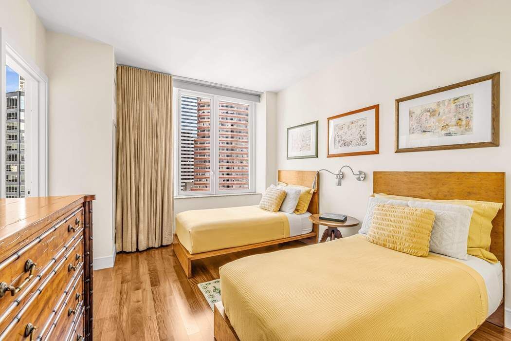 250 E 53rd Street 3101