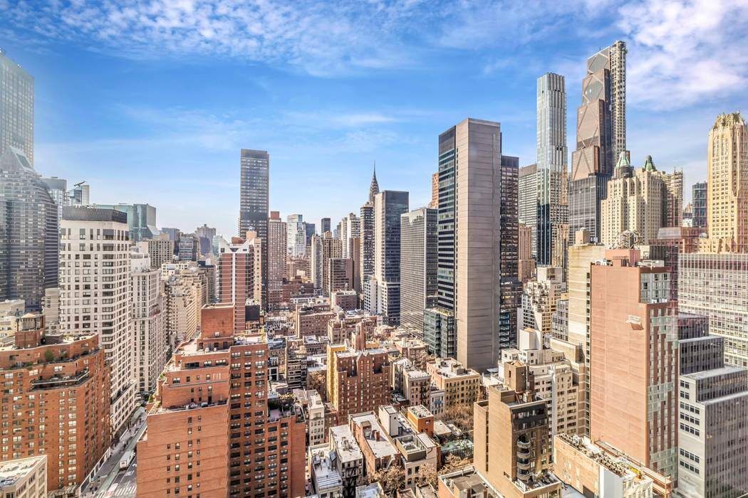 250 E 53rd Street 3101