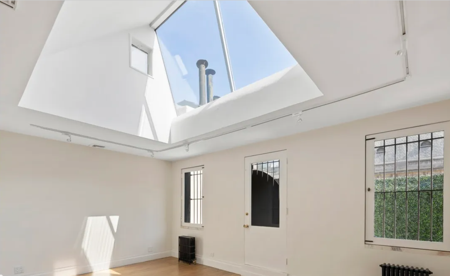 24 E 64TH Street 5
