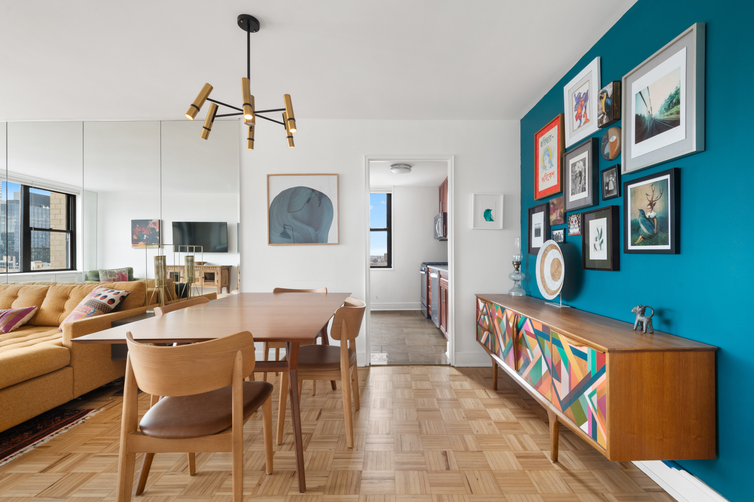 201 E 17TH Street 24H