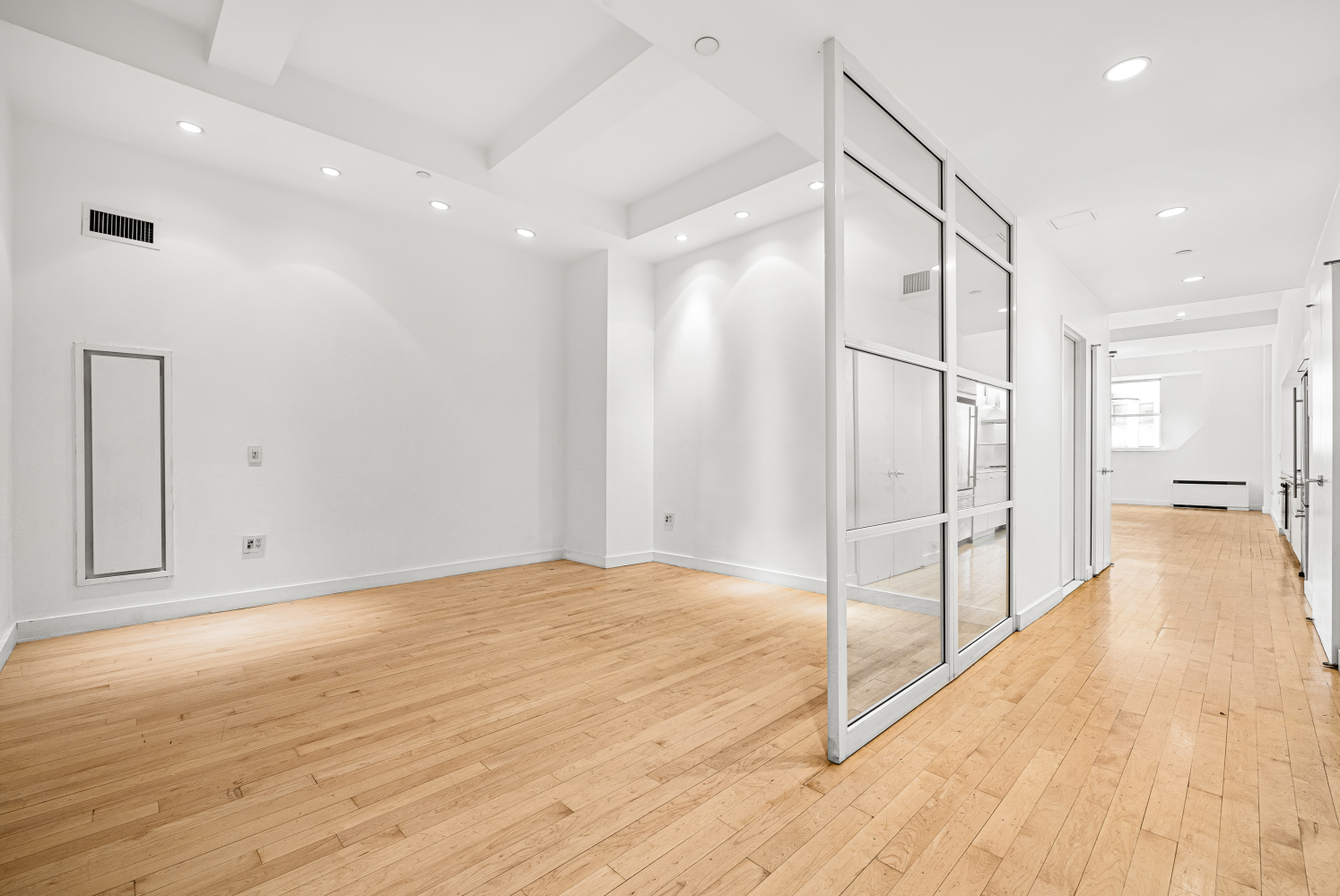 15 BROAD Street 904