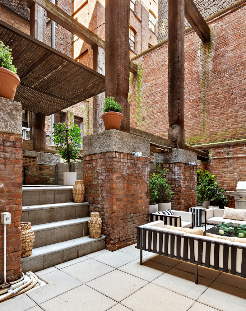 62 BEACH Street THA