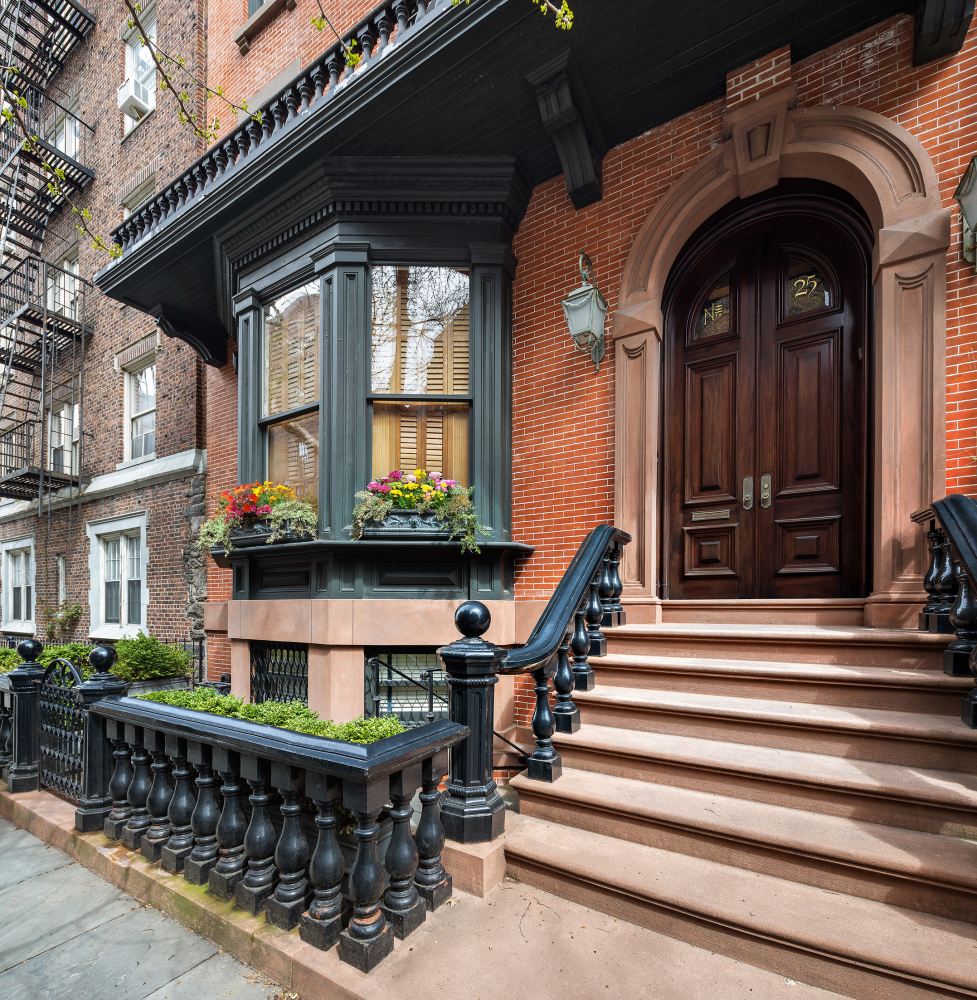 25 GRACE Court