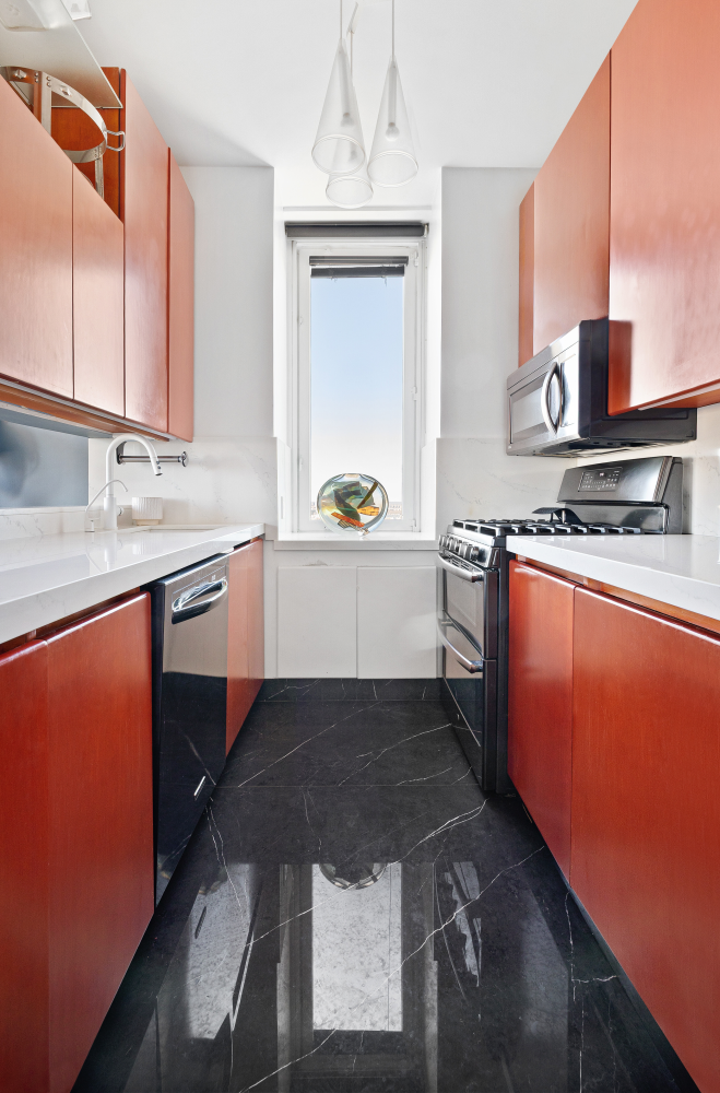 524 E 72ND Street 45AB