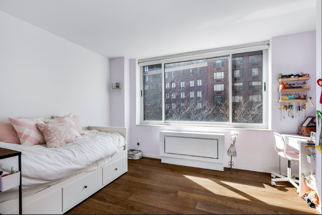 250 S END Avenue 5FG