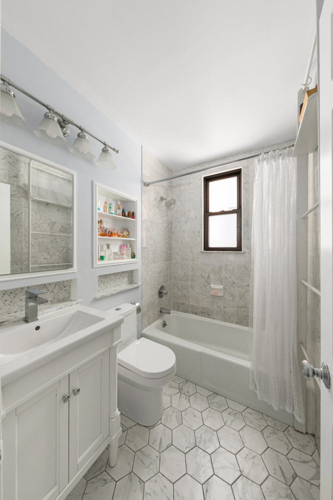 434 W 23RD Street D