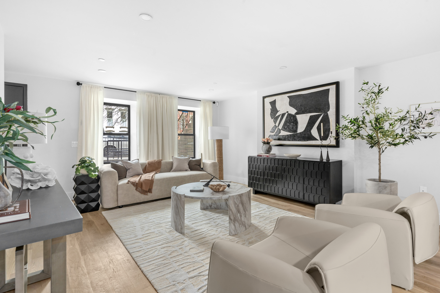 256 PUTNAM Avenue 1