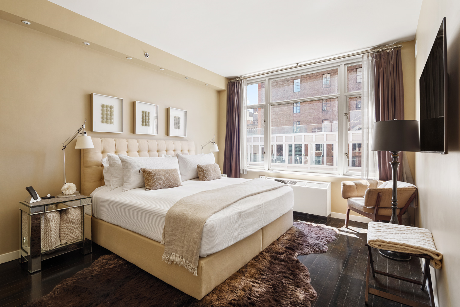 201 W 17TH Street 4C