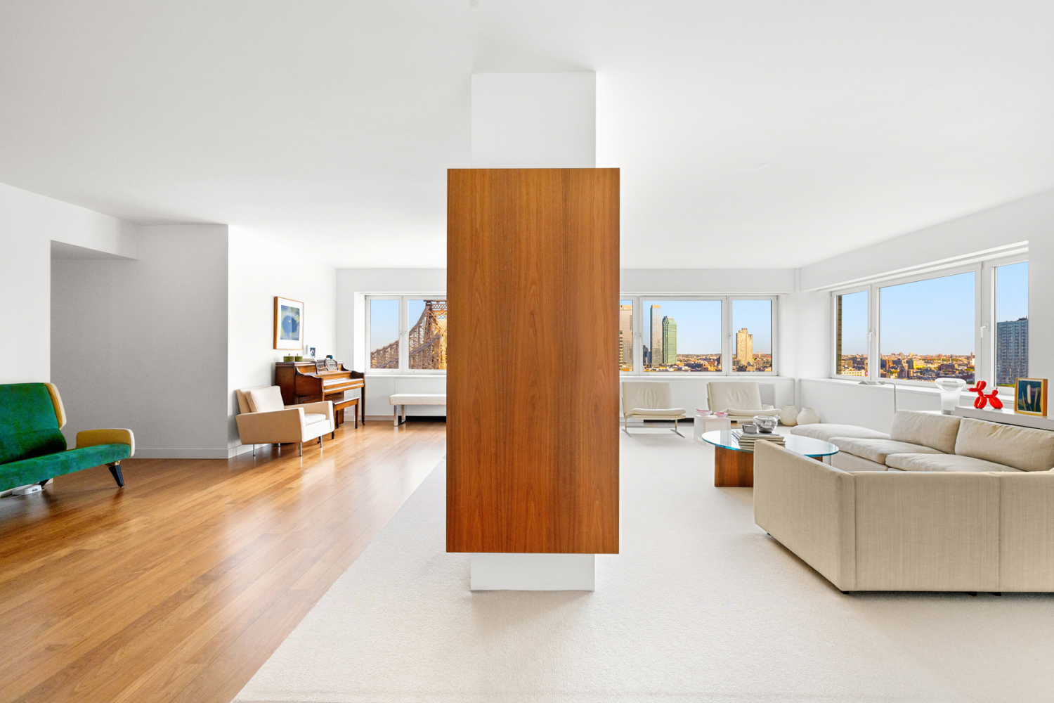 35 SUTTON Place 20A