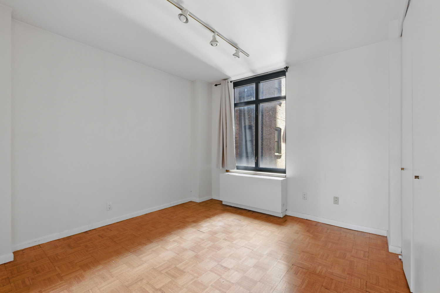 222 RIVERSIDE Drive 5A