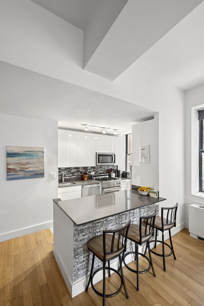 99 JOHN Street 205