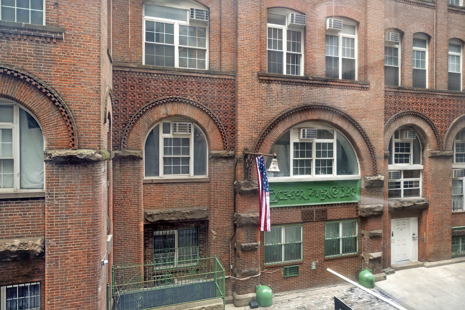 99 JOHN Street 205