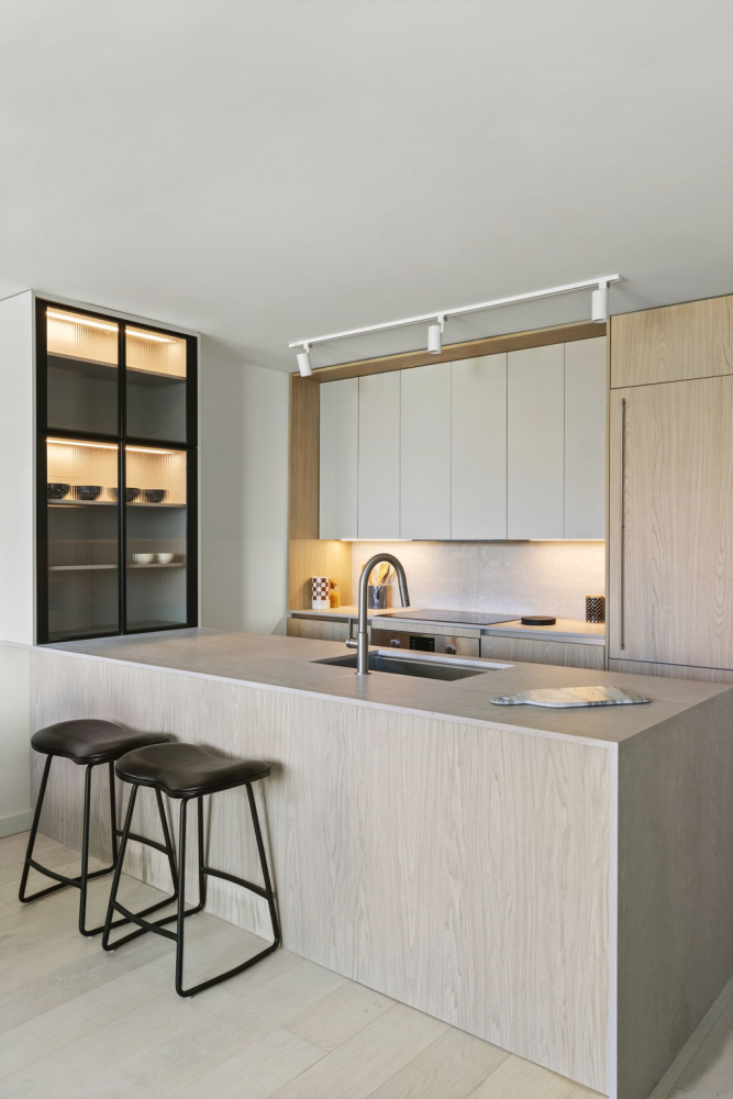 123 MESEROLE Avenue 3