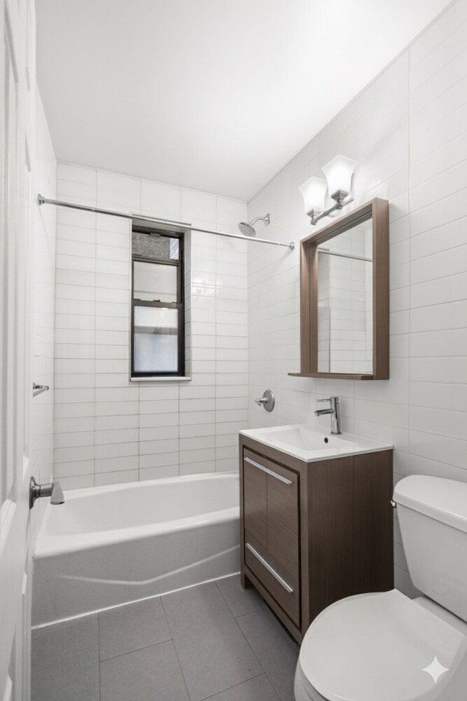 750 RIVERSIDE Drive 2B