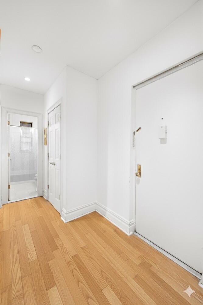 750 RIVERSIDE Drive 2B