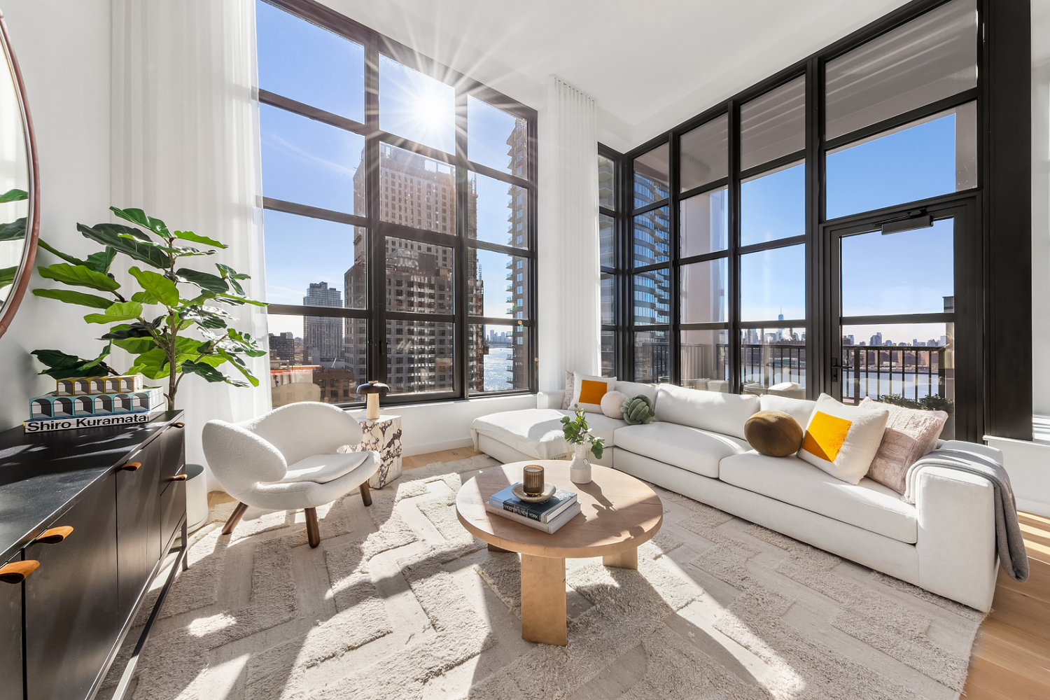 29 HURON Street PHFE