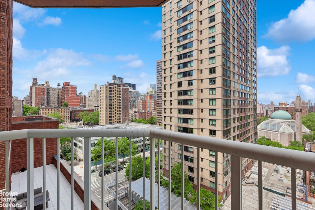 206 E 95TH Street 12B