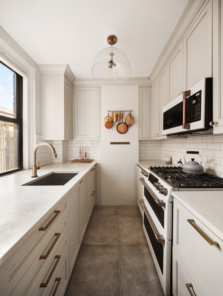 74 W 68TH Street 7F