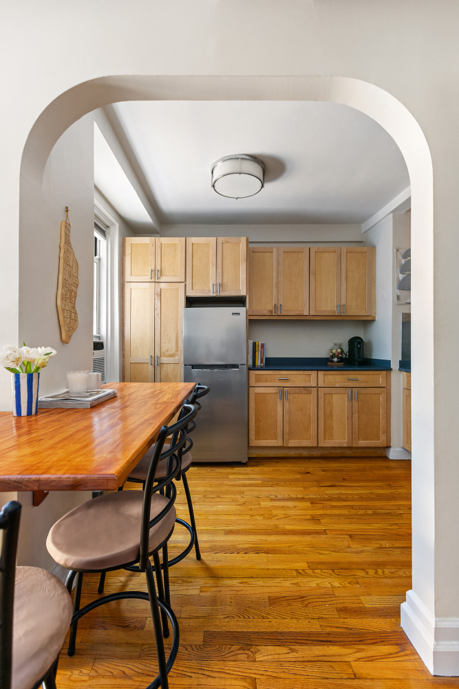 155 E 49TH Street 5G