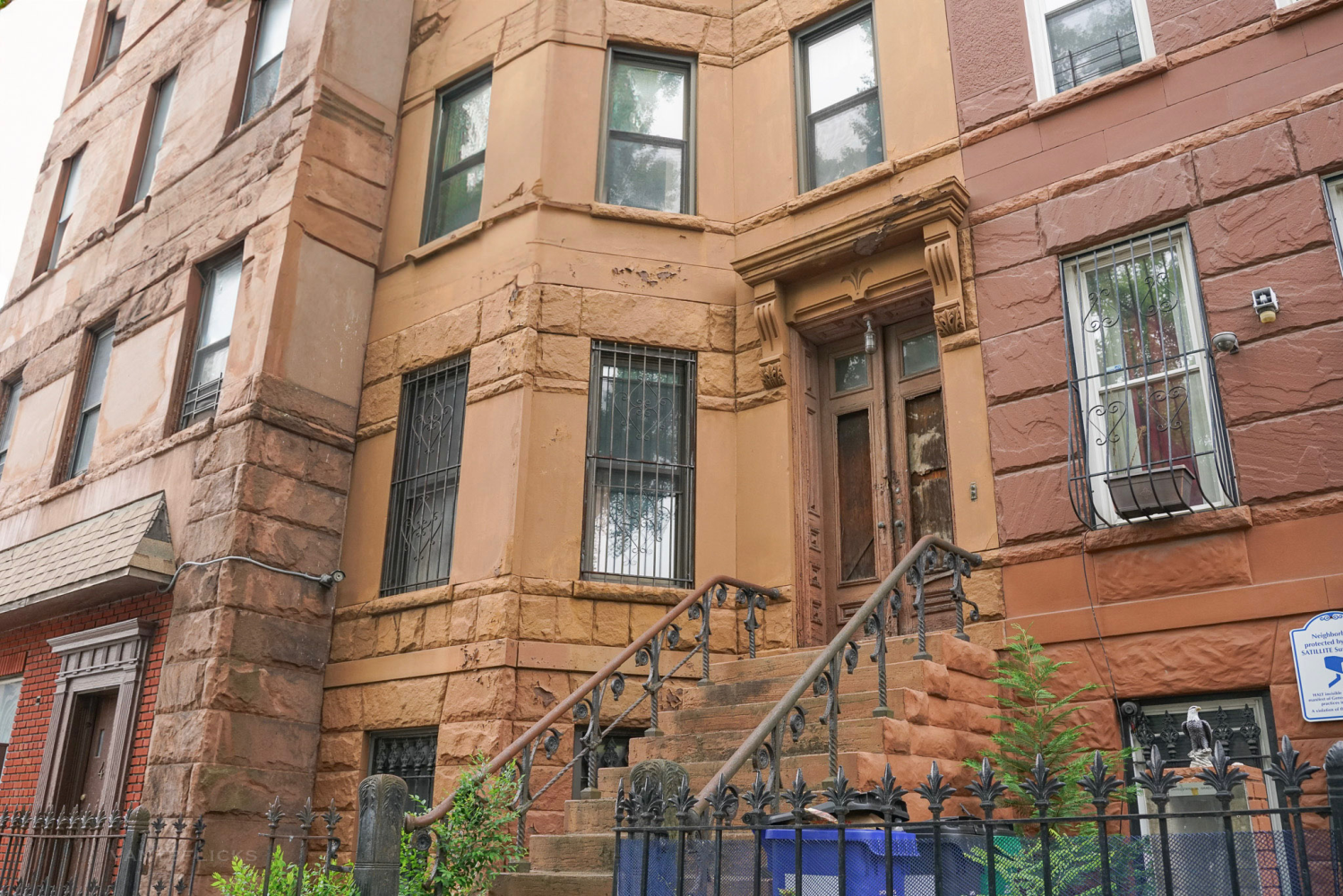 495 BAINBRIDGE Street