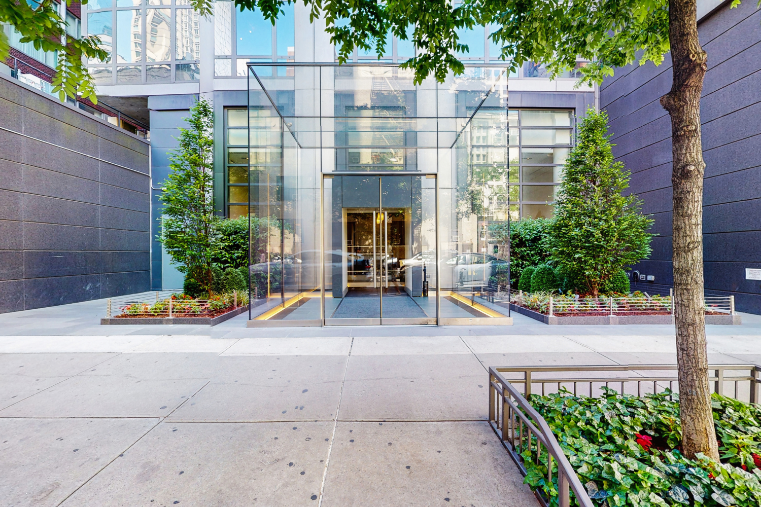 310 W 52ND Street 17A