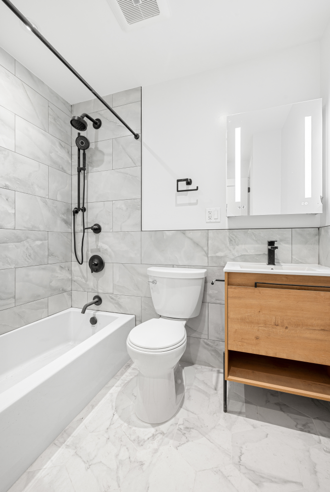 113 W 13TH Street BUILDING