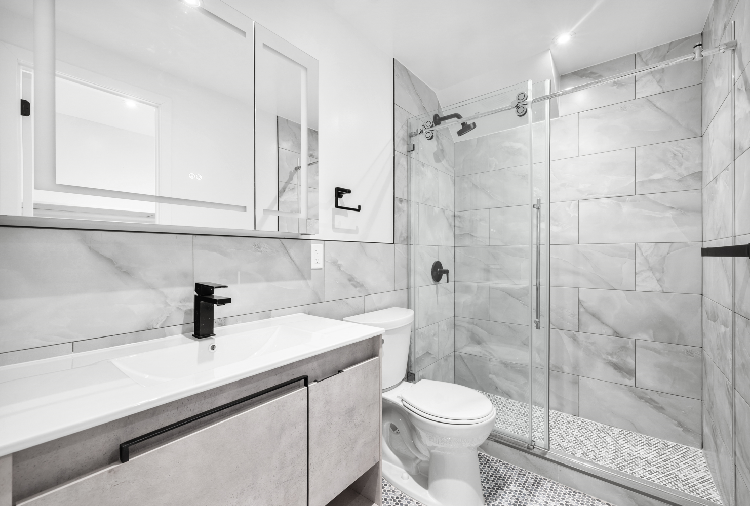 113 W 13TH Street BUILDING