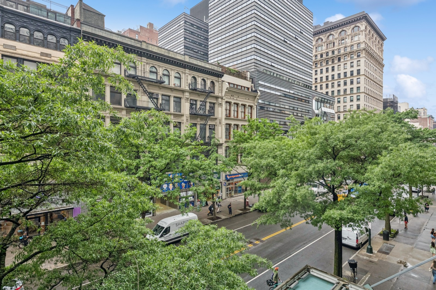 7 E 14TH Street 406