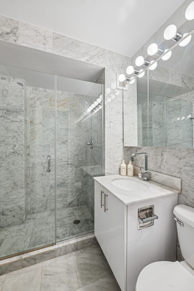 7 E 14TH Street 406