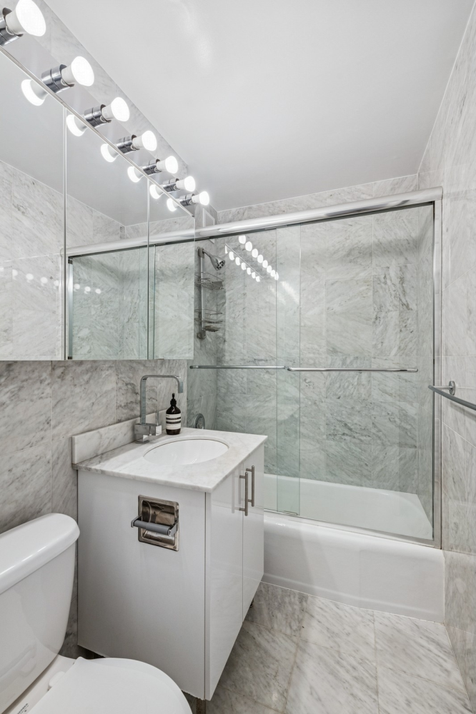 7 E 14TH Street 406