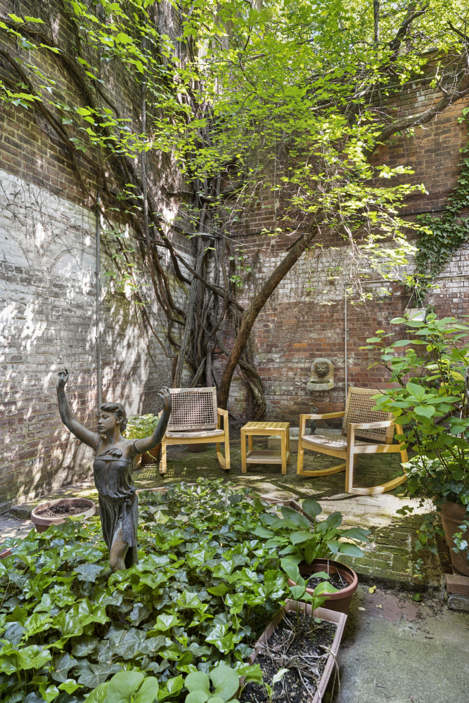 197 W HOUSTON Street