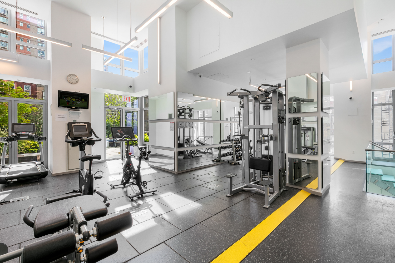 310 W 52ND Street 4E