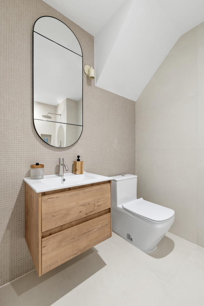 123 MESEROLE Avenue PH