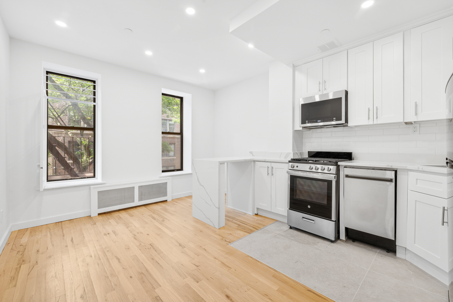 27 W 84TH Street 2FW