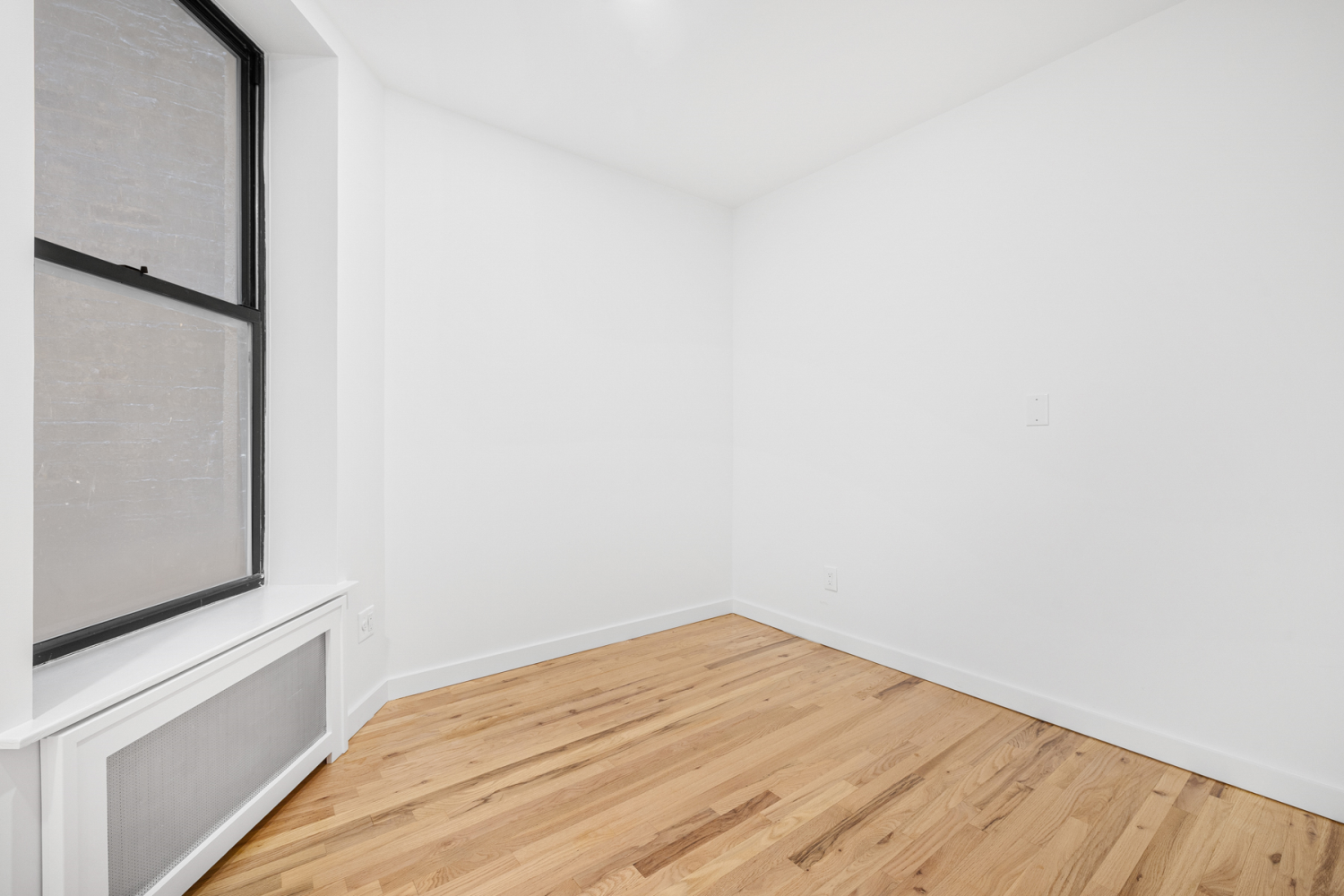 27 W 84TH Street 2FW