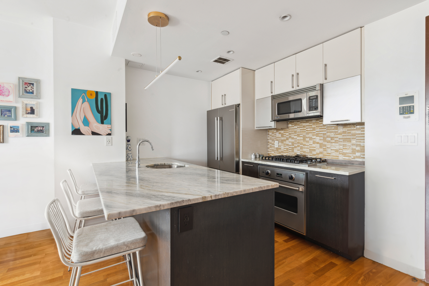 500 4TH Avenue 6D