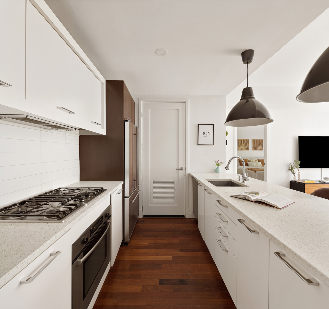 125 N 10TH Street N2D
