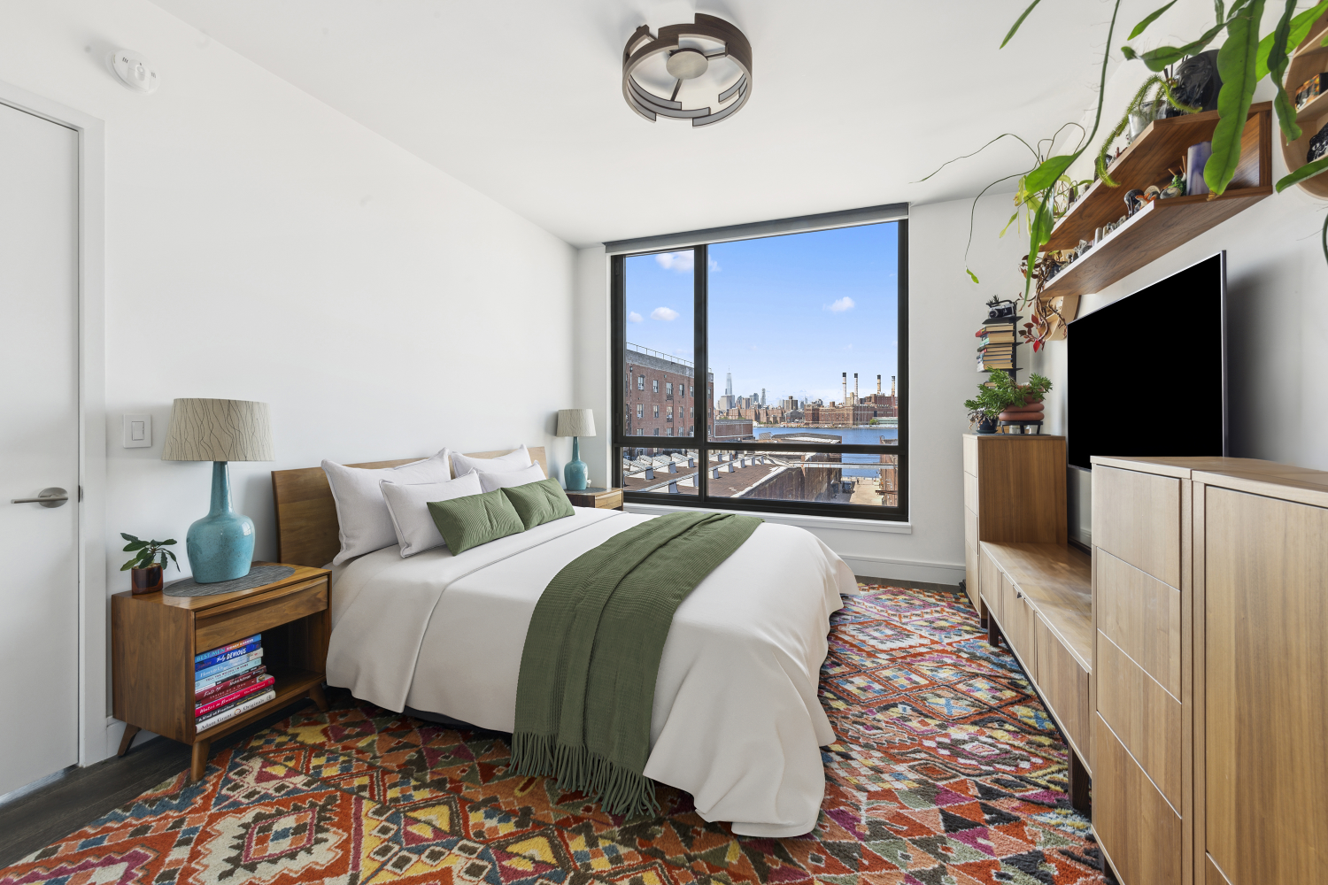 50 GREENPOINT Avenue 6H
