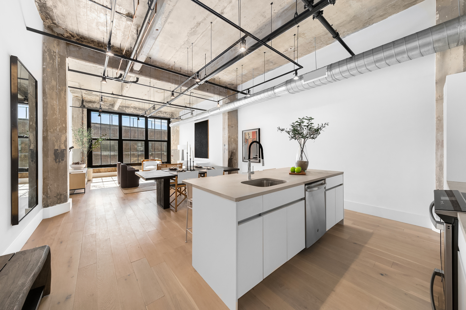 475 KENT Avenue 410