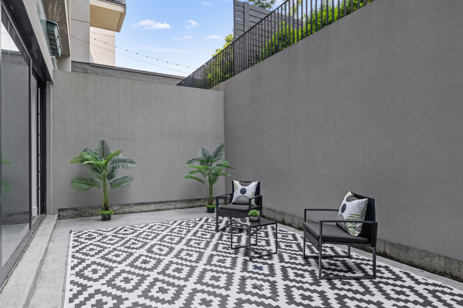 153 GREEN Street 1B