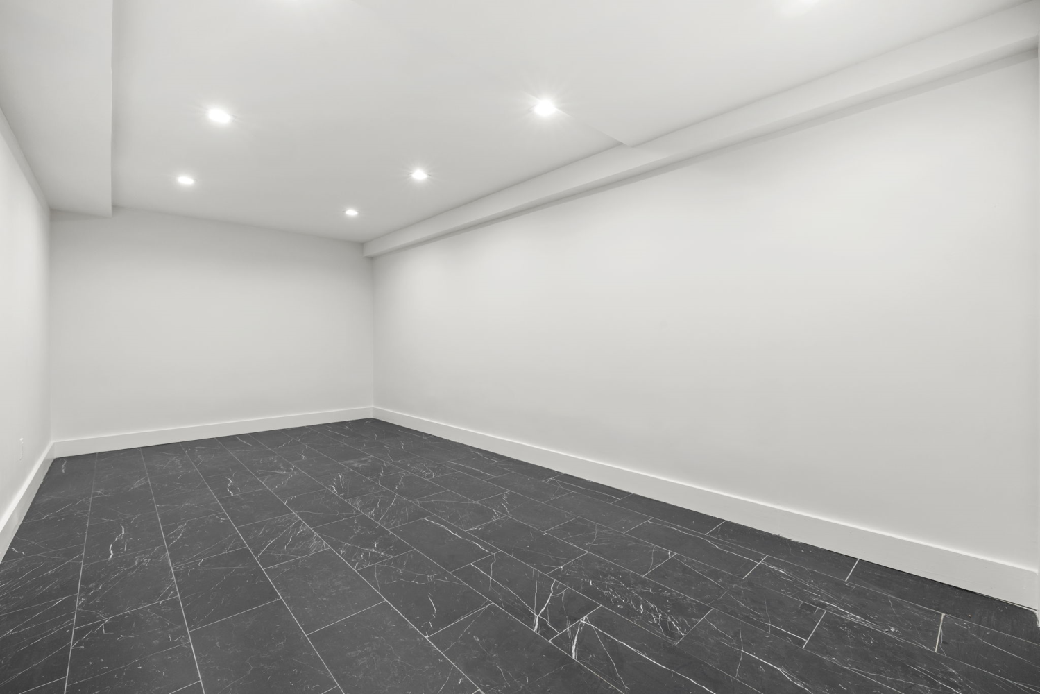 153 GREEN Street 1B