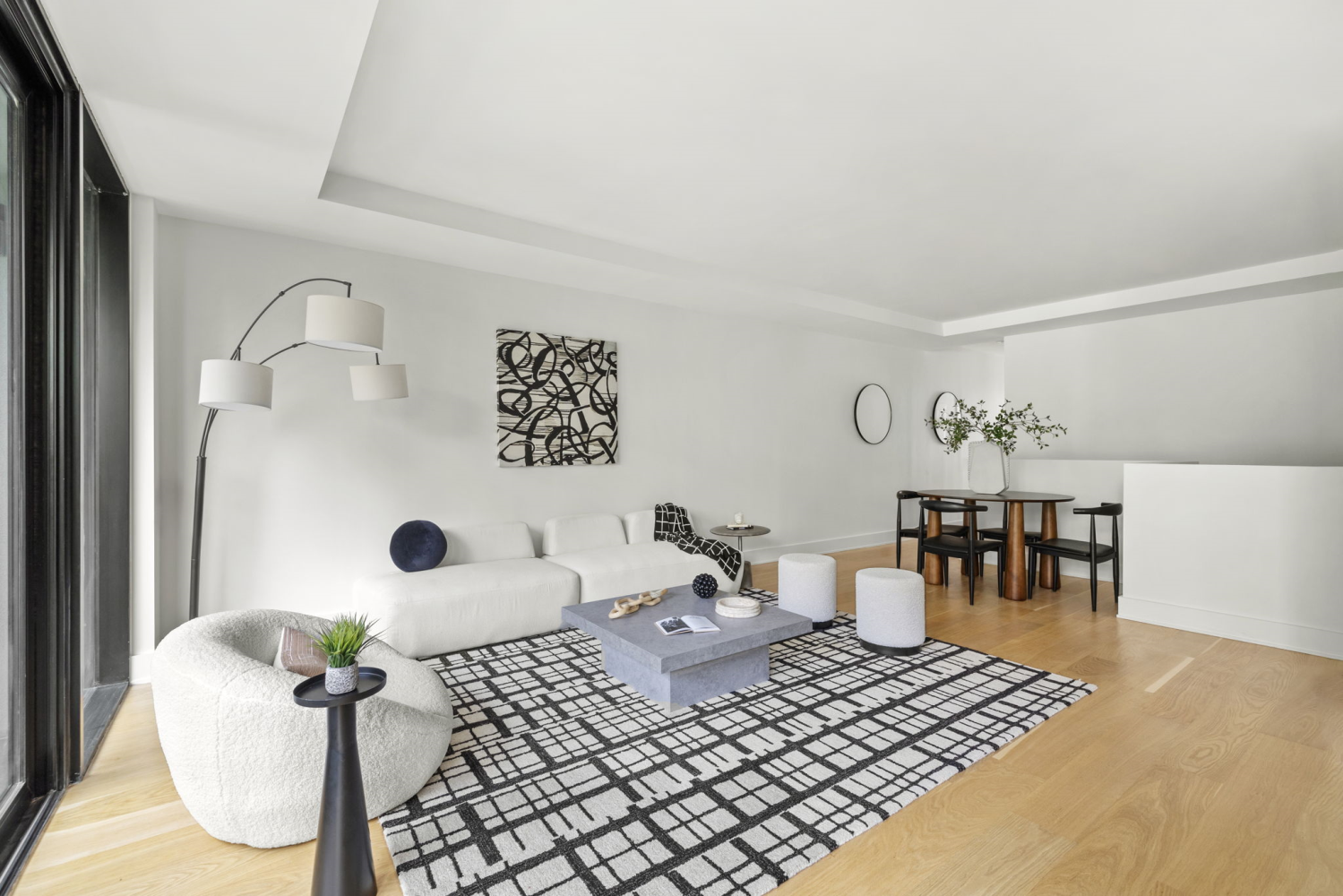 153 GREEN Street 1B