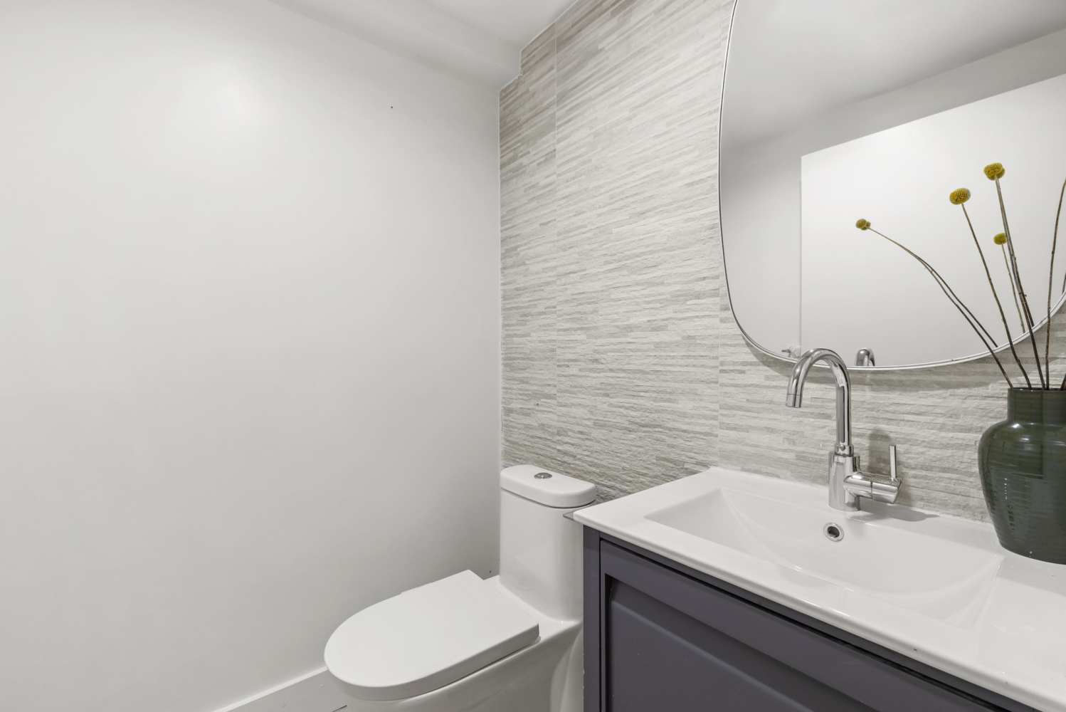 153 GREEN Street 1B