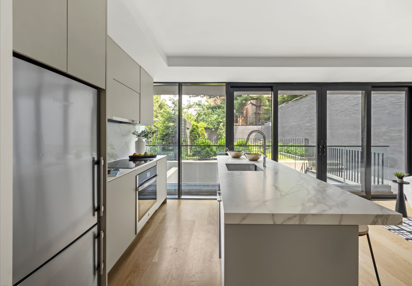 153 GREEN Street 1B