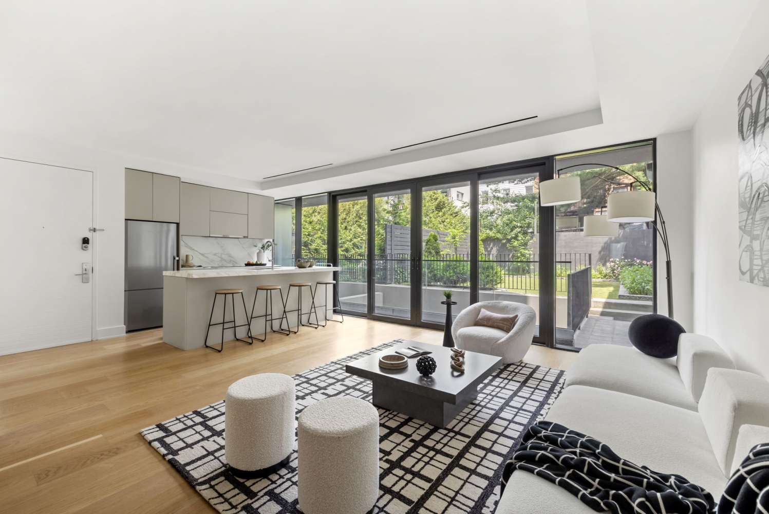 153 GREEN Street 1B