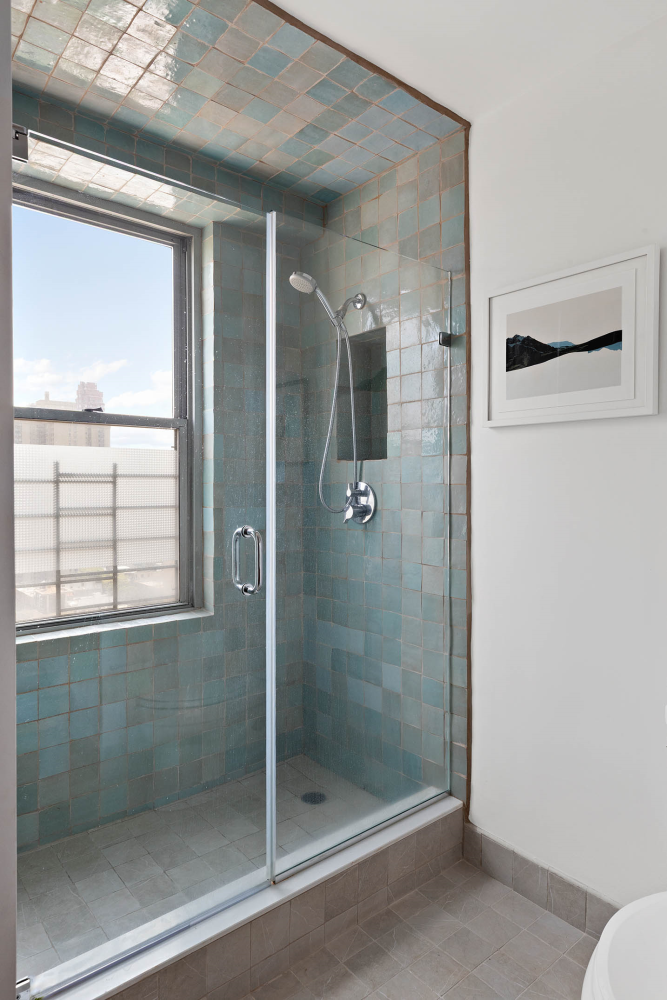 300 E 74TH Street 23G