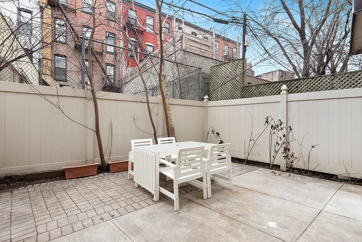 58 DECATUR Street 1